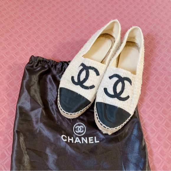 CHANEL Cream and Black Espadrilles
